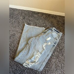 Medium wide leg distressed denim